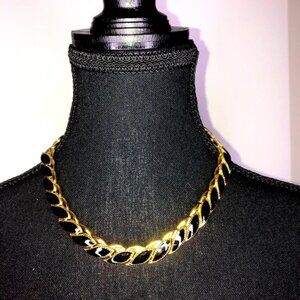 Necklace  Gold Tone Black Segments Fold Over Clasp Closure 16” Classic